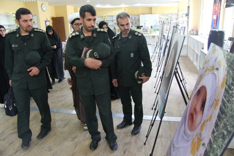 نمايشگاه هفته دفاع مقدس در كانون آذربايجان‌غربي