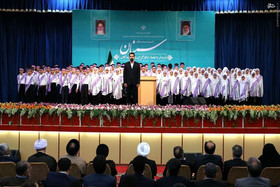 سرودخوانی اعضای کانون پرورش فکری استان سمنان در حضور دکتر حسن روحانی