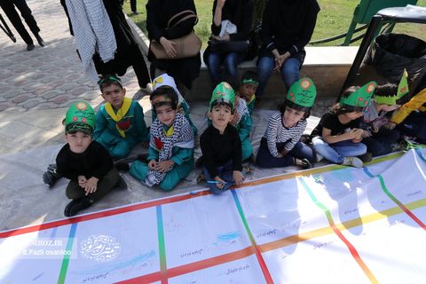 ویژه برنامه هشت سال دفاع مقدس در نقاشی کودکان در ساری