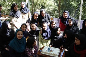 جشن چهلمین انجمن ادبی آفتاب در بوستان وکیل‌آباد