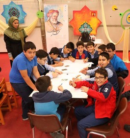 برگزاری یک نشست و یک کارگاه در سومین روز هفته ملی کودک