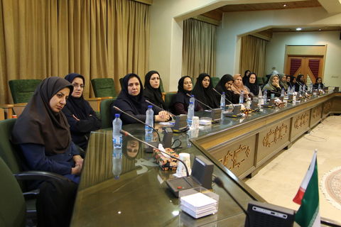 بازدید مربی مسئولان مراکز کانون تهران از نمایشگاه هفته ملی کودک