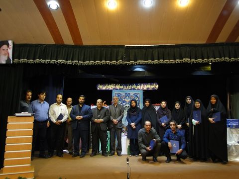 مراسم تقدیر از نشریات برتر و مسابقه کتابخوانی نماز کانون استان اصفهان