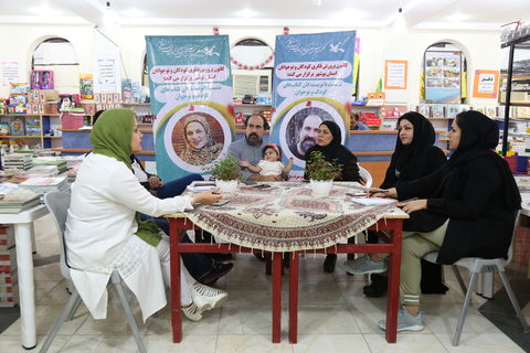حضور حسین تولایی و سمیرا قیومی  به مناسبت هفته کتاب در کانون استان بوشهر