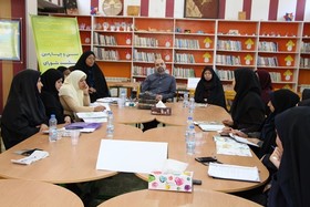 سی و چهارمین نشست تخصصی شورای کتاب کانون کرمان برگزار شد
