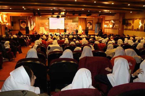روز اول برگزاری بیستمین جشنواره بین‌المللی قصه‌گویی حوزه یک کشوری در کانون آذربایجان شرقی 