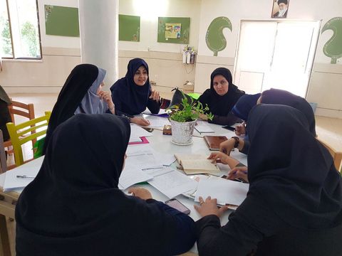 دومین روز برگزاری  پودمان آموزشی «فعالیت پژوهش اعضا» ویژه ی مربی امور فرهنگی مراکز کانون  استان خوزستان در مجتمع اهواز