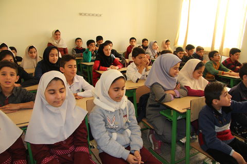 عزت‌اله الوندی در جمع کودکان و نوجوانان استان آذربایجان‌غربی