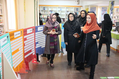 بازدید مربیان پژوهشگر از مرکز شماره 24 کانون تهران / عکس از یونس بنامولایی
