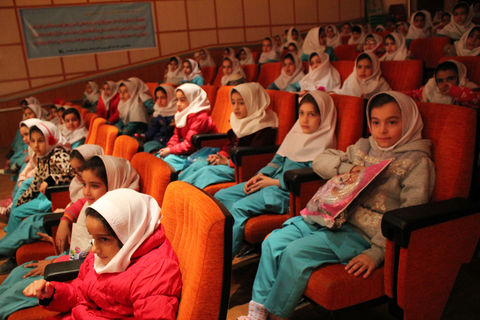 نمایش کلوچه های خدا در سینما کانون مازندران  - روز دوم 