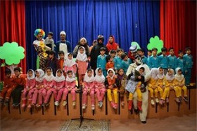استقبال از نمایشهای صحنه ای سینما کودک کانون در شهرکرد