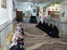 دیدار مربیان و اعضای مرکز فرهنگی هنری سراوان با خانواده‌ی تعدادی از شهیدان سیستان و بلوچستانی