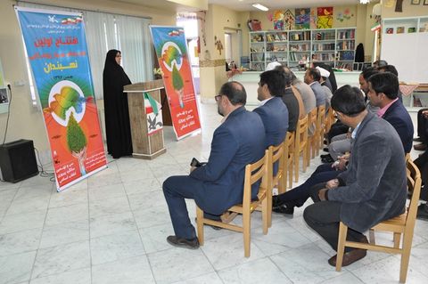 افتتاح یازدهمین کتاب‌خانه سیار کانون  خراسان جنوبي  در نهبندان