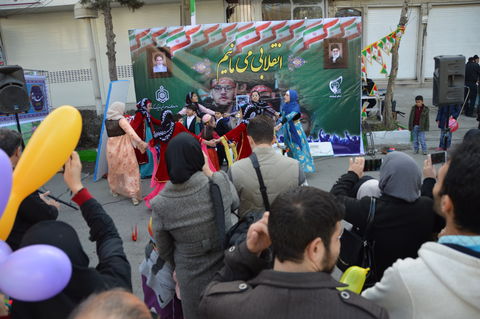 استقبال از غرفه کانون پرورش فکری کرمانشاه در راهپیمایی باشکوه 22 بهمن