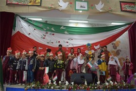 کودکان گندمان در جشن انقلاب