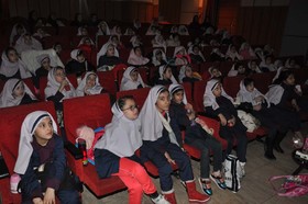 استقبال دانش آموزان کرجی از نمایش های کانون البرز