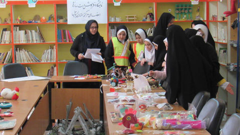 نمایشگاه و فروشگاه دست‌سازه های اعضای مراکز کانون استان اردبیل