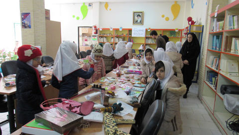 نمایشگاه و فروشگاه دست‌سازه های اعضای مراکز کانون استان اردبیل