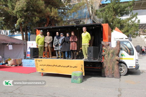 بازدید مدیر کل و کارشناسان کانون تهران از غرفه کانون در نمایشگاه توانمندی‌های روستاییان / عکس از مهدیه یکه خانی