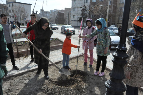 هدیه ما به زمین؛ افتتاح پارک کودک مرکز فرهنگی هنری شماره دو کانون اردبیل