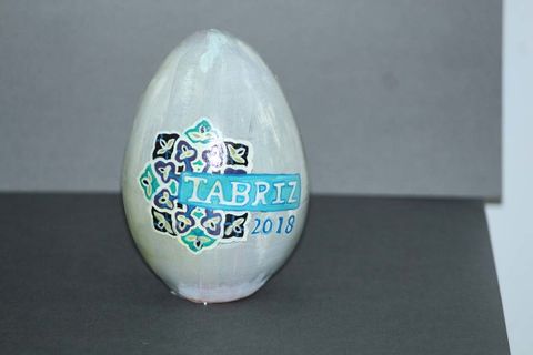 نمایشگاه‌ تخم‌مرغ‌های رنگی در مجتمع کانون تبریز