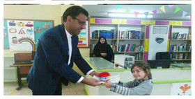 بازدید مدیرکل کانون پرورش فکری استان سمنان از طرح عید و کتاب