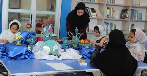 عیدانه کتاب در مراکز کانون کرمان