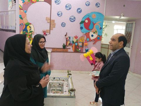مرکز فرهنگی هنری شماره‌ی یک یزد و عیدانه‌ی کتاب در قاب تصویر