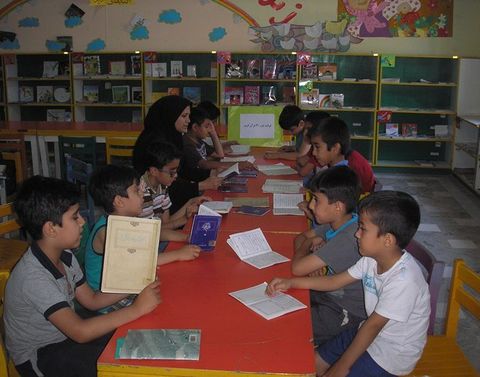 ترویج فرهنگ نماز در مراکز کانون پرورش فکری کودکان و نوجوانان استان گلستان