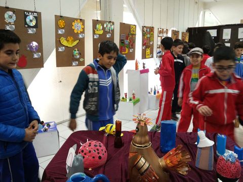 مراسم اختتامیه طرح کانون مدرسه و افتتاح نمایشگاه آثار این در در مجتمع کانون تبریز