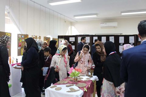 مراسم اختتامیه طرح کانون مدرسه و افتتاح نمایشگاه آثار این در در مجتمع کانون تبریز