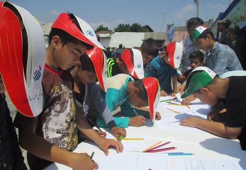 همبستگی همیشگی مربیان و اعضای مراکز فرهنگی‌هنری کانون گلستان با کودکان و نوجوانان فلسطینی