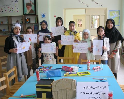 همبستگی همیشگی مربیان و اعضای مراکز فرهنگی‌هنری کانون گلستان با کودکان و نوجوانان فلسطینی