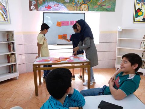 ویژه برنامه "پیک نور" در کانون پرورش فکری کودکان و نوجوانان شماره 3 آبادان
