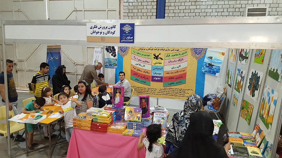 استقبال از فعالیت‌های غرفه کانون در نمایشگاه بین‌المللی صنایع دستی تبریز ۲۰۱۸