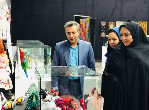 بازدید مدیر کل کانون پرورش فکری خراسان شمالی از نمایشگاه عروسک های ملل