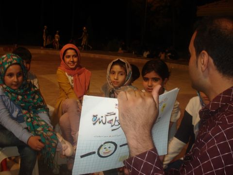 گزارش تصویری سومین هفته پویش فصل گرم کتاب - یزد- بوستان غدیر- شهریور97