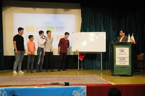 گزارش تصویری جشن فارغ التحصیلی زبان آموزان نوجوان کانون زبان یزد- شهریور97