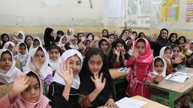 «فصل گرم کتاب» کانون پرورش فکری در مدرسه‌های حاشیه‌ی شهر زاهدان(سیستان و بلوچستان)
