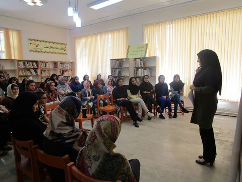 ویژه‌برنامه‌های قصه‌گویی در استقبال از بیست و یکمین جشنواره بین‌المللی قصه‌گویی در مراکز کانون آذربایجان شرقی (2)