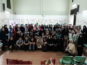 برنامه ادبی دوپنجره با حضور جمال‌الدین اکرمی در مرکز شماره ۳ کانون زنجان