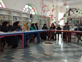 سومین نشست انجمن شعر و داستان  در زاهدان برگزار شد