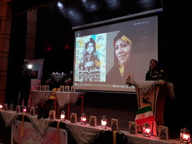 صبح شعر «چفیه‌ها و پلاک‌ها» به مناسبت هفته دفاع مقدس در کرمانشاه برگزار شد