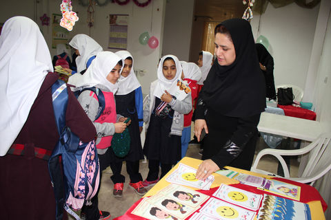 آغاز هفته ملی کودک  و بازید دانش آموزان از نمایشگاه هفته ملی کودک در مازندران 