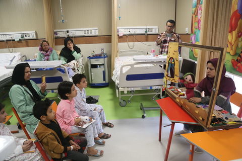 اجرای برنامه برای کودکان بستری در بیمارستان