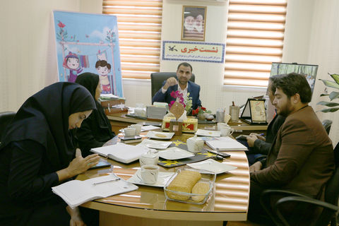 تبیین برنامه‌های هفته ملی کودک و جشنواره قصه‌گویی در کانون سمنان