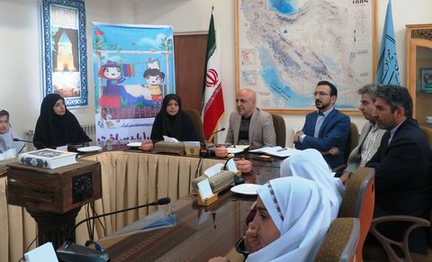 گزارش تصویری دیدار اعضای کانون با مدیرکل میراث فرهنگی استان قزوین