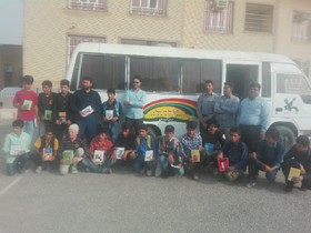 حضور کتابخانه سیار کانون در مناطق روستایی و محروم خوزستان به مناسبت هفته ملی کودک