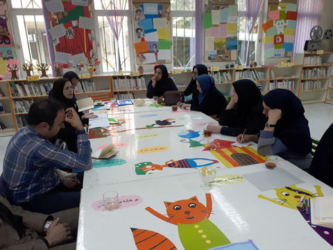 سومین روز از هفته ملی کودک؛ جشنواره قصه‌گویی در کانون نمین
