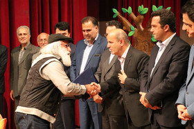 از برگزیدگان مرحله استانی بیستمین جشنواره بین المللی قصه‌گویی در مازندران تقدیر شد
